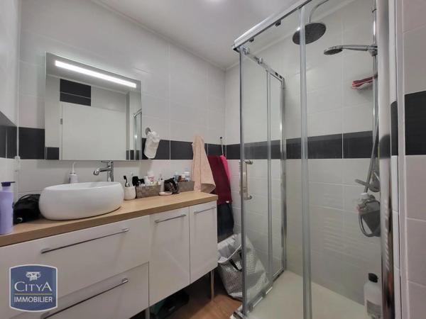 Appartement à louer 2 pièces 48.93m² Brive-la-Gaillarde (19100)