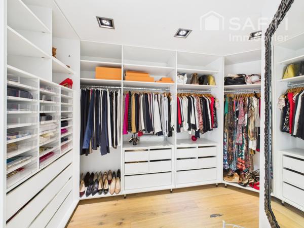 BORDEAUX 20MN - VILLA D'ARCHITECTE SUR LE GOLF - PISCINE - ASCENSEUR - GARAGE - 5 CHAMBRES