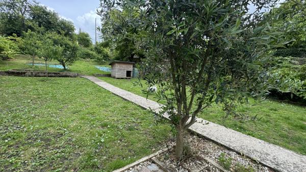 Saint-Pierre-du-Perray (91280) Saint-Pierre-Du-Perray À moins de 10 minutes à pied des commerces