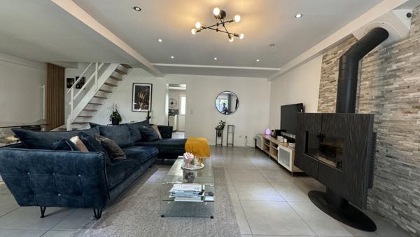 Saint-Pierre-du-Perray (91280) Saint-Pierre-Du-Perray À moins de 10 minutes à pied des commerces