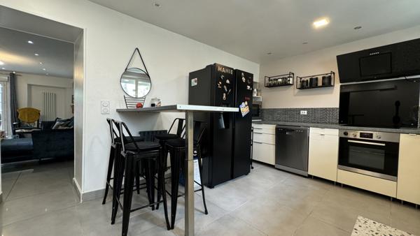 Saint-Pierre-du-Perray (91280) Saint-Pierre-Du-Perray À moins de 10 minutes à pied des commerces