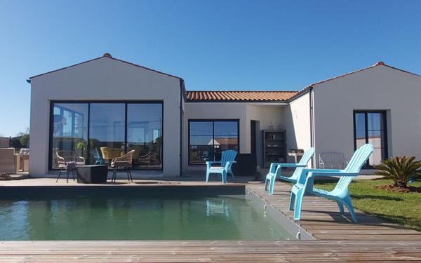 Maison à vendre    4 pièces •  Port-des-Barques