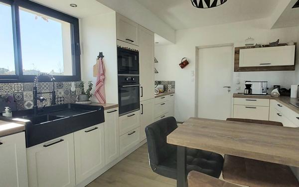 Maison à vendre    4 pièces •  Port-des-Barques