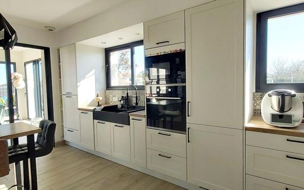 Maison à vendre    4 pièces •  Port-des-Barques