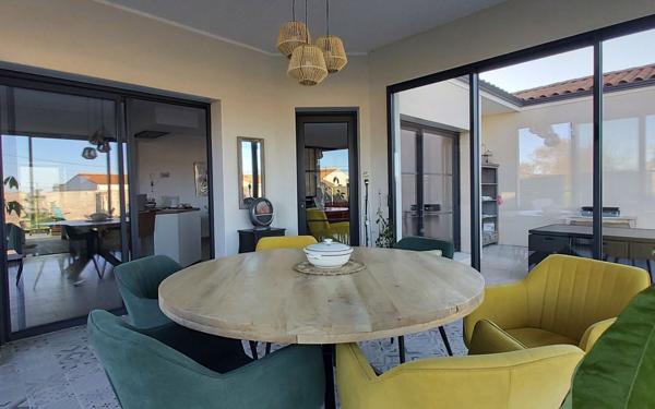 Maison à vendre    4 pièces •  Port-des-Barques