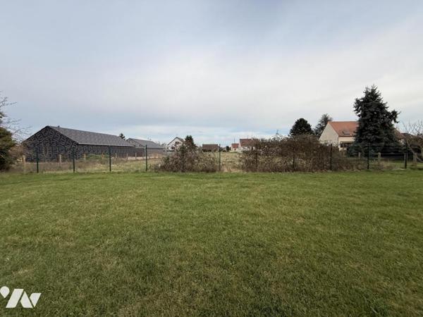 45700 VILLEMANDEUR - TERRAIN A BATIR DE 2256m²