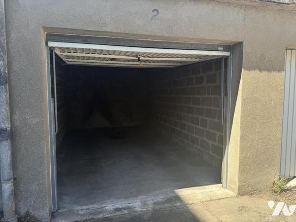 NANTES ST DONATIEN - PITRE CHEVALIER - Garage fermé