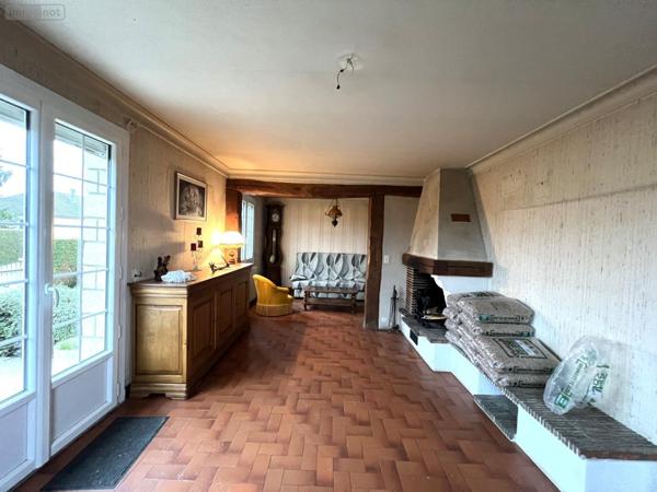 Maison à vendre à Beaumont-le-Roger dans l'Eure (27170), ref : 03135