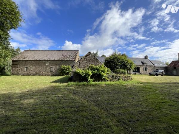 GUIDEL - Corps de ferme rénové proche de la Laïta 