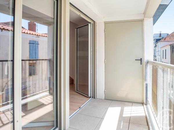 Appartement T4 à vendre  4 pièces - 80,55 m2 LES SABLES D OLONNE - 85