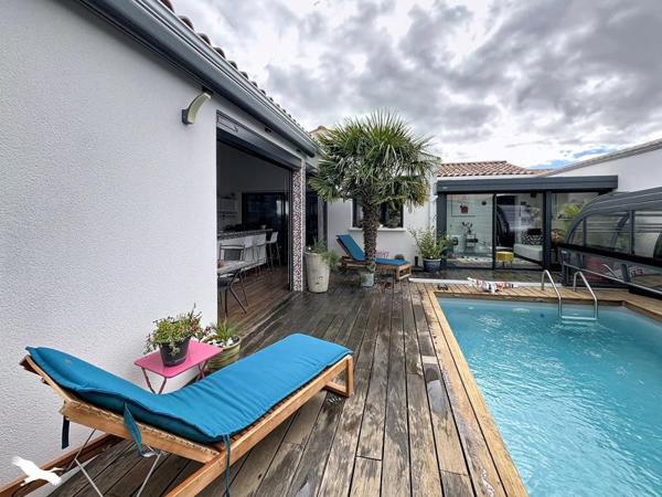 Maison 554 910 € Saint-Xandre 5 p 113 m² DPE B