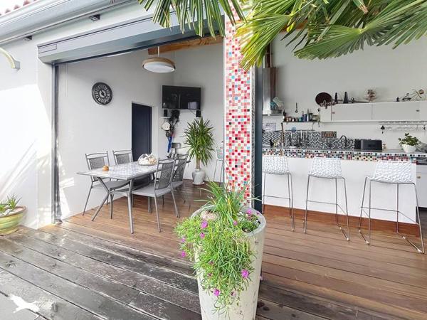 Maison 554 910 € Saint-Xandre 5 p 113 m² DPE B