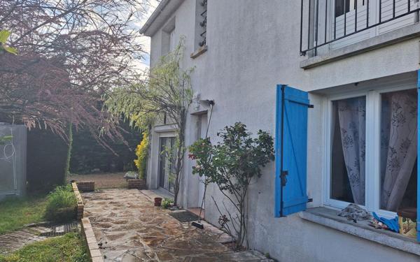 Maison à vendre    6 pièces •  Méry-sur-Cher