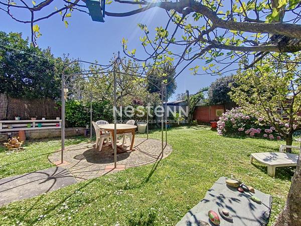 À VENDRE - TOULOUSE - Maison 5 pièce(s) 125 m2 avec garage et jardin intimiste, dans le paisible quartier croix de Pierre à Toulouse, voisinage bienveillant