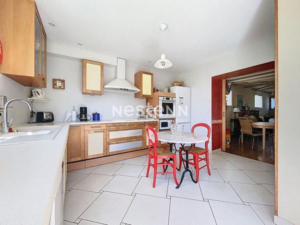 À VENDRE - TOULOUSE - Maison 5 pièce(s) 125 m2 avec garage et jardin intimiste, dans le paisible quartier croix de Pierre à Toulouse, voisinage bienveillant