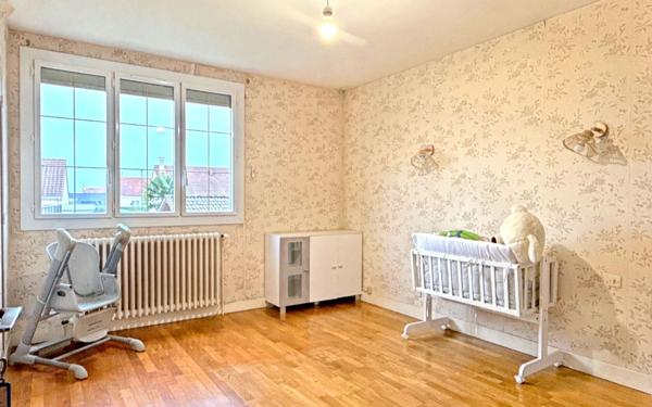 Maison à vendre    6 pièces •  Genlis