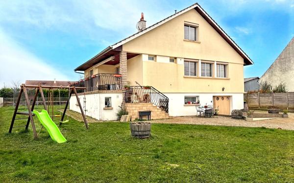 Maison à vendre    6 pièces •  Genlis