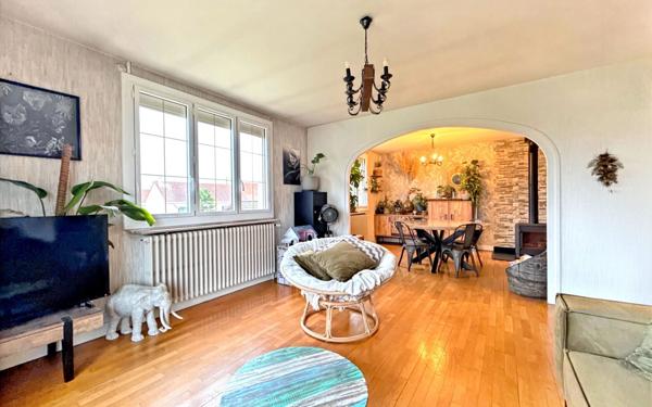 Maison à vendre    6 pièces •  Genlis