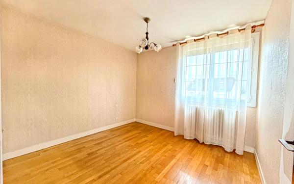 Maison à vendre    6 pièces •  Genlis