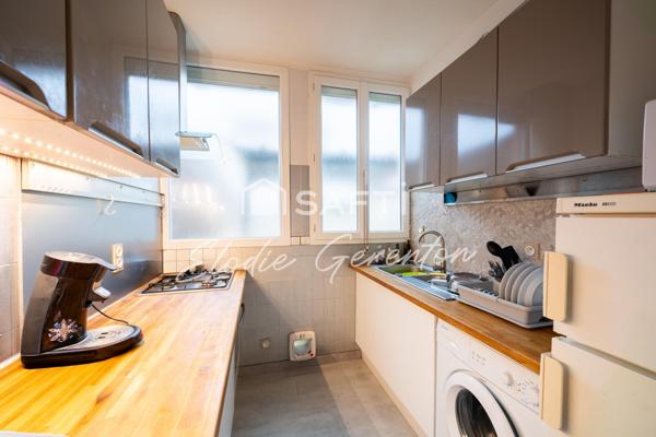 Immeuble de rapport proche des commodités