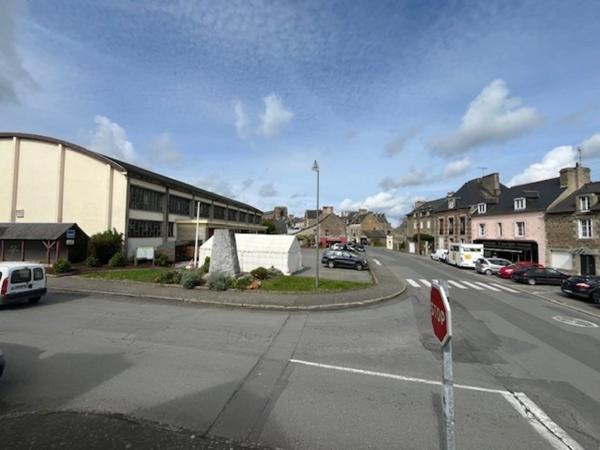 Appartement T3 72 m2, RDC -  PLEURTUIT centre