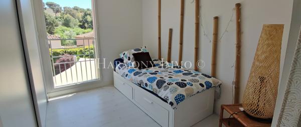 Villa contemporaine T6 de 193m² habitables à 500m de la plage à Sanary-sur-mer 83 110 (Var).