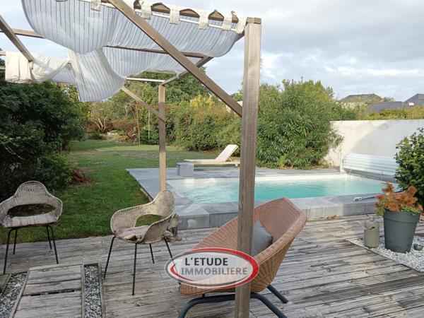 Sainte-Luce-sur-Loire: Maison familiale rénovée avec piscine au cœur du bourg