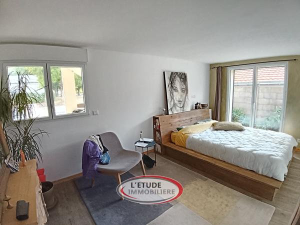 Sainte-Luce-sur-Loire: Maison familiale rénovée avec piscine au cœur du bourg