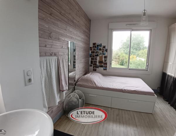 Sainte-Luce-sur-Loire: Maison familiale rénovée avec piscine au cœur du bourg