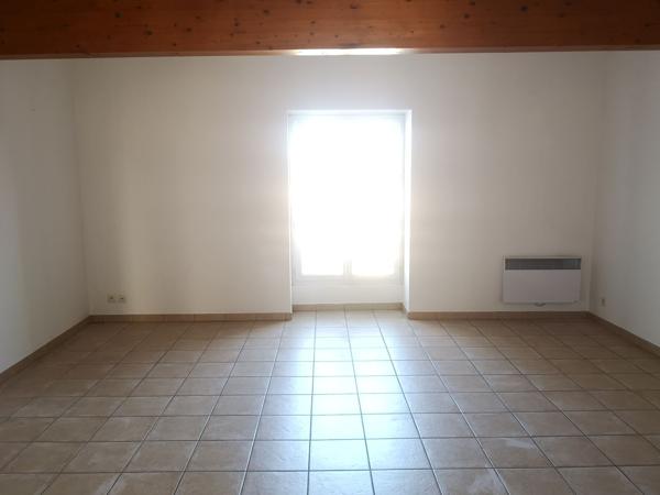 Location
                Appartement69 m² - 2 Pièces -
                    MONT DE MARSAN (40000)
