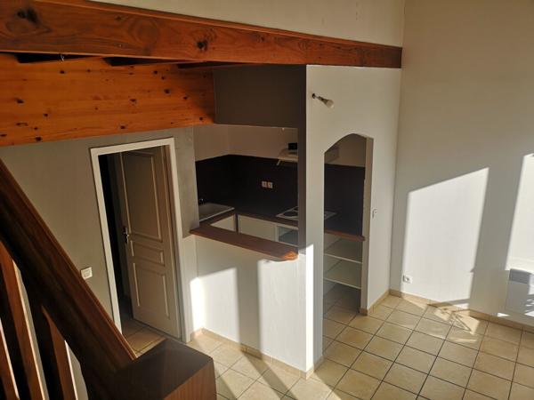 Location
                Appartement69 m² - 2 Pièces -
                    MONT DE MARSAN (40000)
