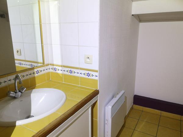 Location
                Appartement69 m² - 2 Pièces -
                    MONT DE MARSAN (40000)