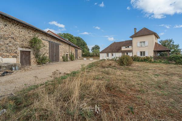 Maison
         8 pièces
        - 187 m² 419 000 € *