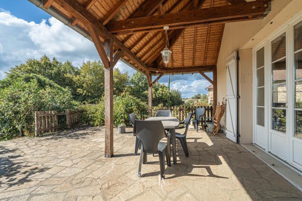 Maison
         8 pièces
        - 187 m² 419 000 € *