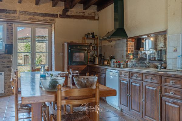 Maison
         8 pièces
        - 187 m² 419 000 € *