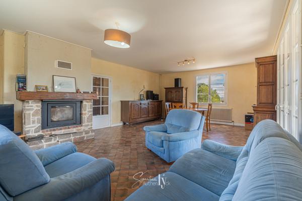 Maison
         8 pièces
        - 187 m² 419 000 € *