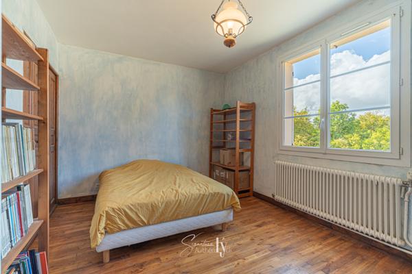 Maison
         8 pièces
        - 187 m² 419 000 € *