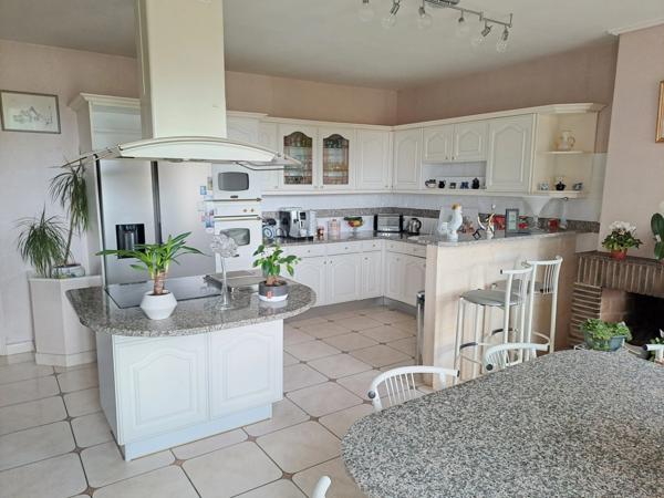 Maison à vendre 7 pièces proche de SAINT ANDRE DE CUBZAC (33)