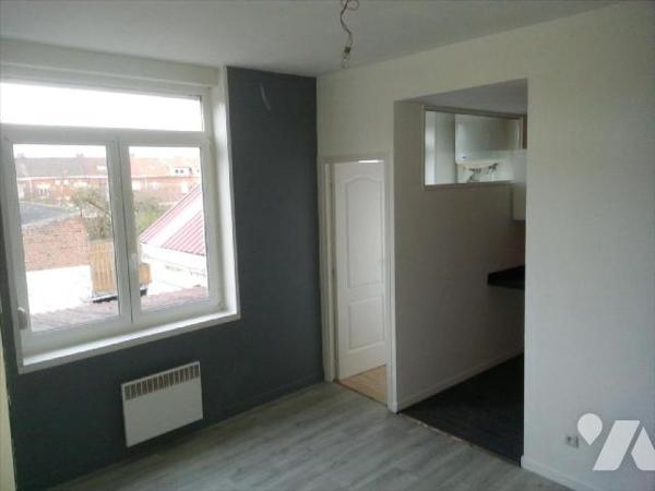 EN EXCLUSIVITE A VENDRE A NIEPPE dans le Nord (59) : IMMEUBLE EN CENTRE VILLE A USAGE D'HABITAT...