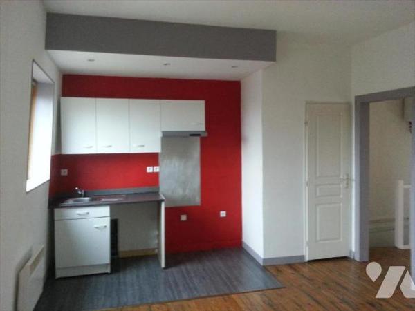 EN EXCLUSIVITE A VENDRE A NIEPPE dans le Nord (59) : IMMEUBLE EN CENTRE VILLE A USAGE D'HABITAT...