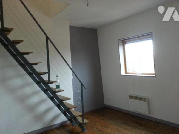 EN EXCLUSIVITE A VENDRE A NIEPPE dans le Nord (59) : IMMEUBLE EN CENTRE VILLE A USAGE D'HABITAT...