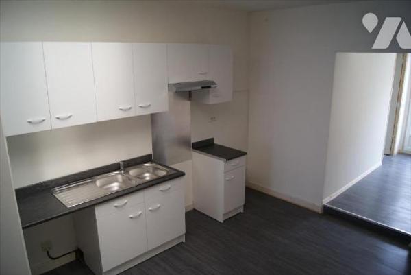 EN EXCLUSIVITE A VENDRE A NIEPPE dans le Nord (59) : IMMEUBLE EN CENTRE VILLE A USAGE D'HABITAT...