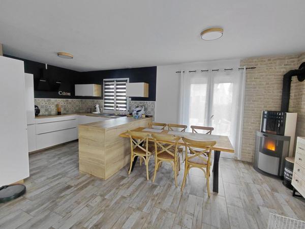 Maison à CONDE-SUR-SARTHE, 61250 - 5 pièces 116m²