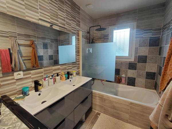 Maison à CONDE-SUR-SARTHE, 61250 - 5 pièces 116m²