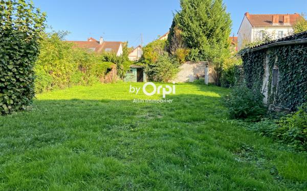 Maison à vendre    4 pièces •  Montluçon