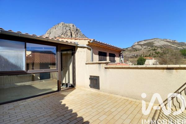 Immeuble à vendre 179 m² Séderon