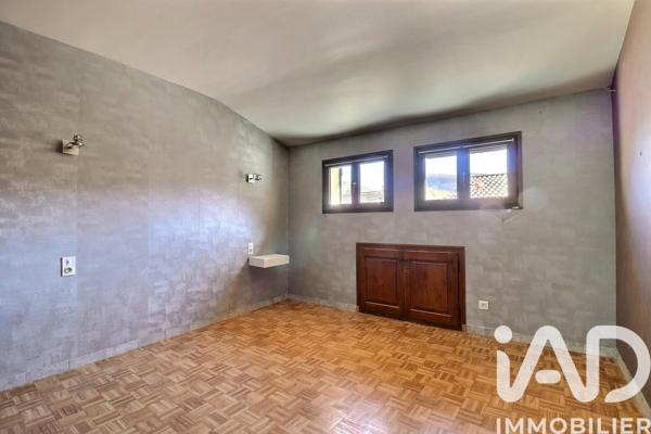 Immeuble à vendre 179 m² Séderon