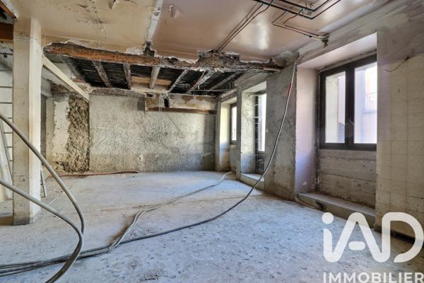 Immeuble à vendre 179 m² Séderon