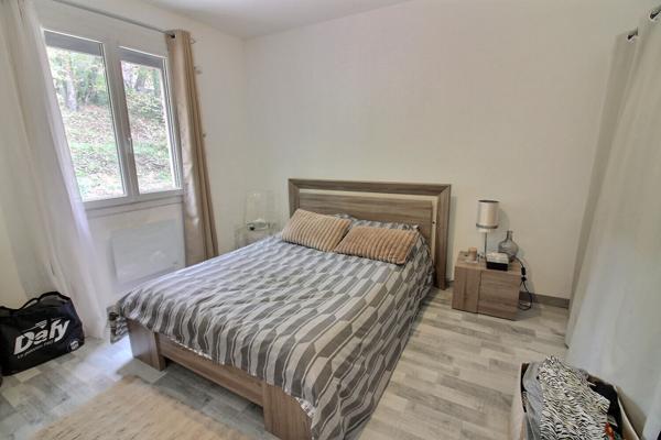 Maison T5/ 6 - Simiane-Collongue - 200 m2 sur 1845 m² de terrain