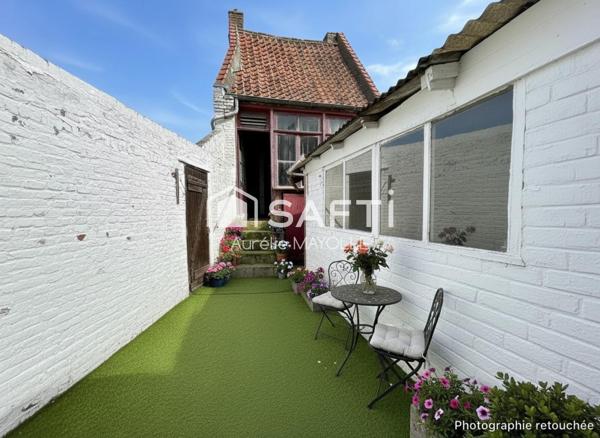 Maison de ville semi individuelle, 2 chambres, cours et garage